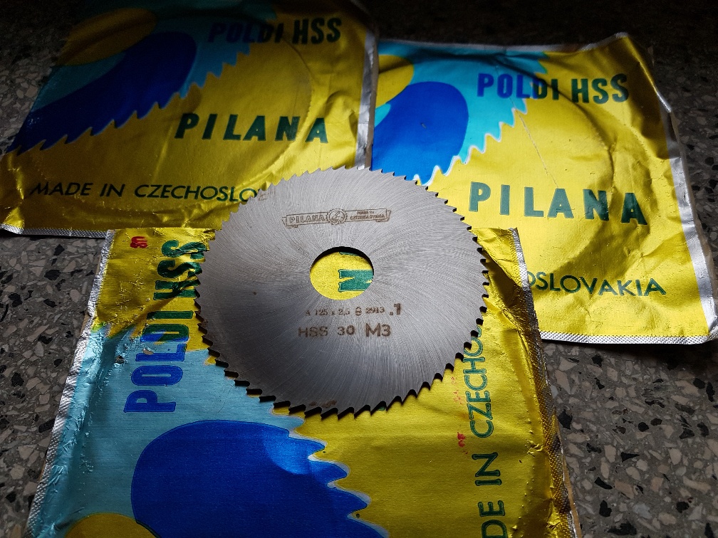 Pilový kotouč s polohrubým ozubením na kovy - 80x2x22 mm, HSS, ČSN 222913