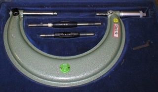 Mikrometr třmenový, 100-200 mm, ČSN 251425 - Somet