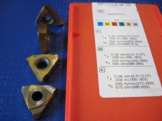 Vyměnitelná břitová destička 328R13-515 02-GM,1025 (R 2,5), Sandvik